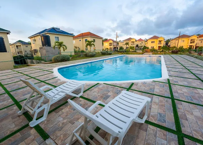 Villa Clares Manor In With Mini Golf Course *