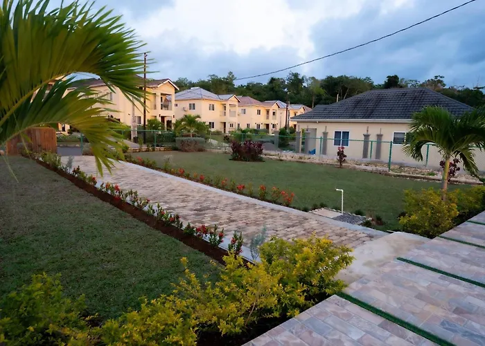 Clares Manor In With Mini Golf Course Villa Ocho Rios